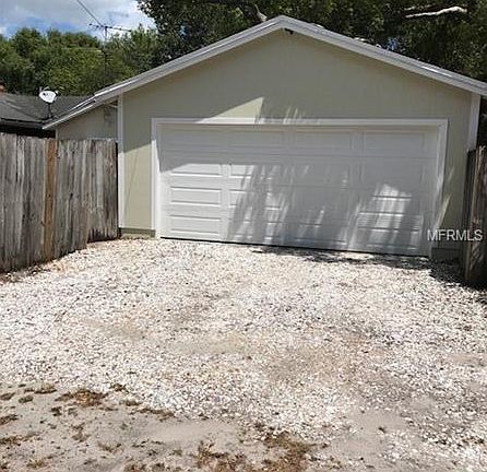 4th image of 3320 17th St N