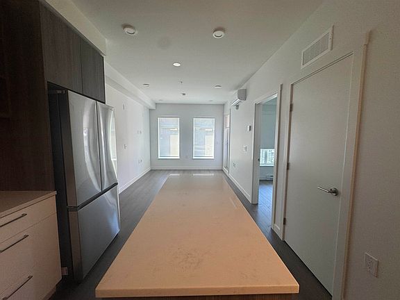 5th image of 82 1st St #30X