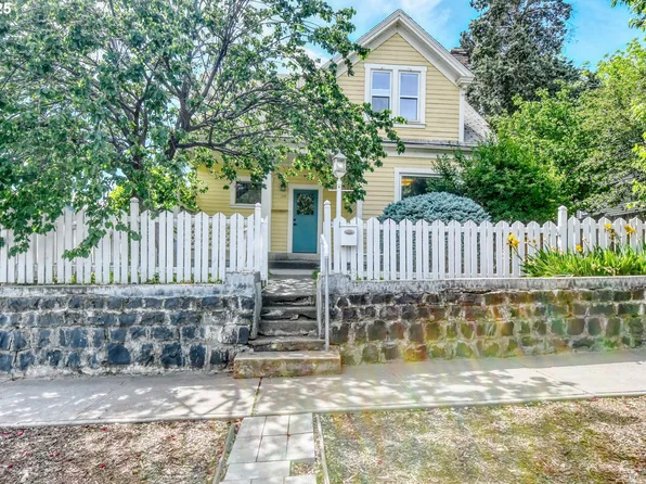 109 NW 7th St, Pendleton, OR 97801
