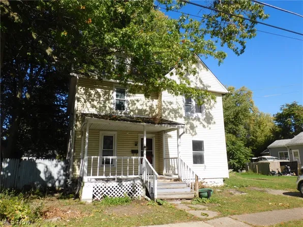 543 W 40th St, Ashtabula, OH 44004