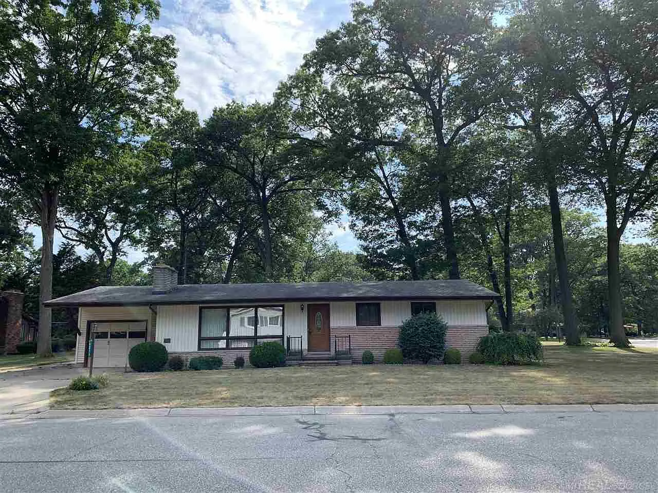 3255 Mount Vernon Rd photo 1