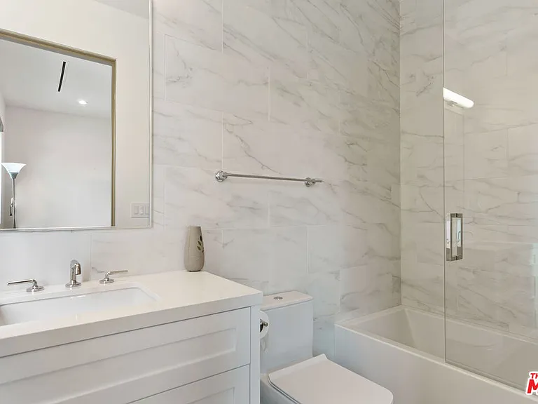 5041 Noeline Ave — Photo 15