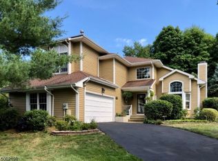 111 Autumn Ridge Rd, Bedminster, NJ 07921