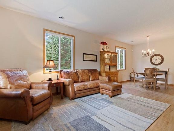 4th image of 10885 Oak Grove Cir Unit D