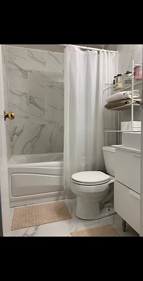 225 Gladstone Ave — Photo 133