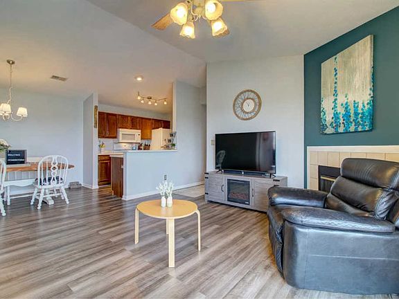 5th image of 8859 Eagleview Dr APT 9