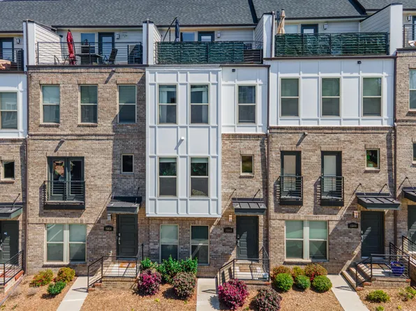 15040 New Amsterdam Ln, Charlotte, NC 28204