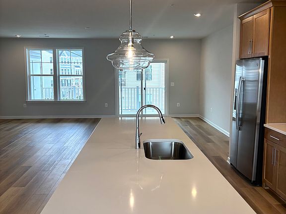5th image of 9234 Magellan Pkwy Unit B