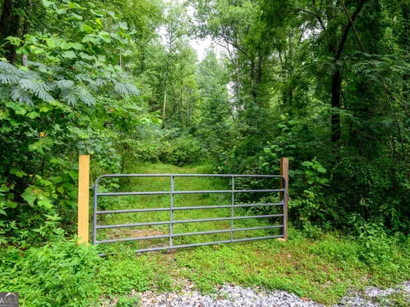 11094 Old 441 S, Lakemont, GA 30552