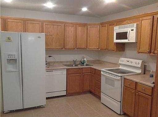 3rd image of 1528 Shaker Cir