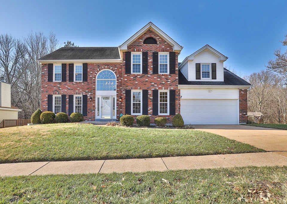 1st image of 145 Rosebrook Dr