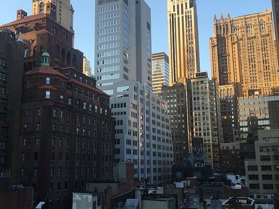 4th image of 30 E 37th St APT 10G