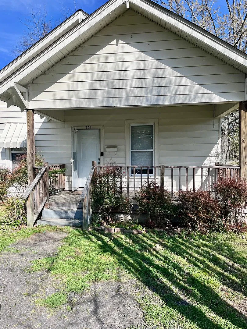 405 Depot St. — Photo 1