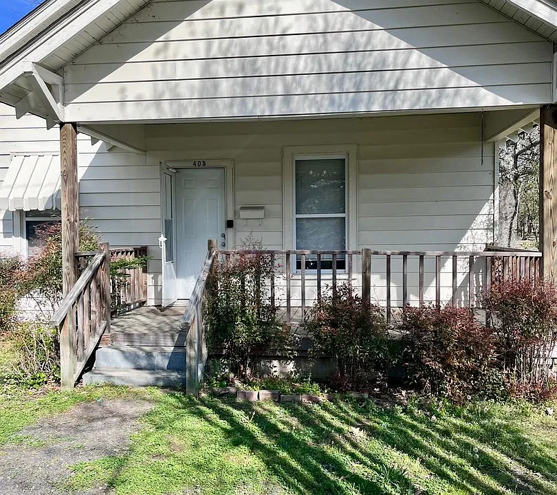 405 Depot St