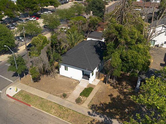 3rd image of 2320 K St