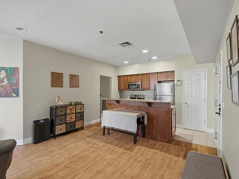 416 Grand St #3B — Photo 13