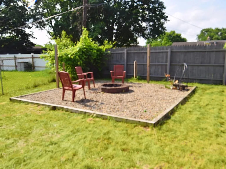 1330 Southlea Dr — Photo 16