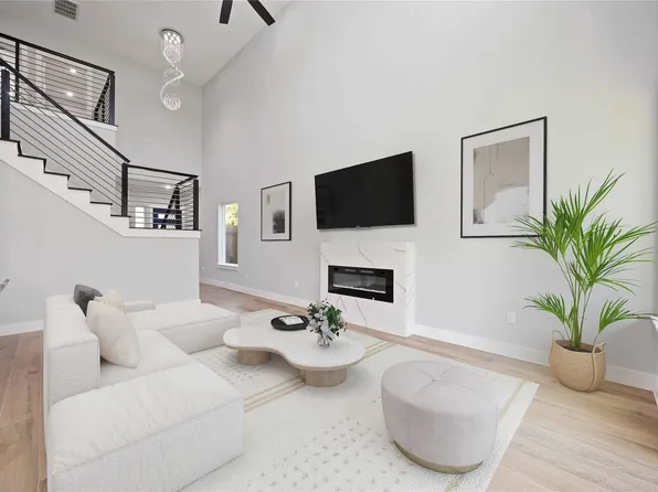 4923 Golden Forest Dr, Houston, TX 77091