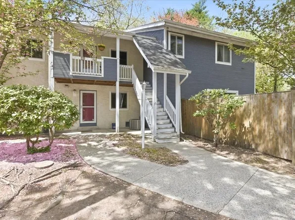 2-2G Magnolia St #16, Attleboro, MA 02703
