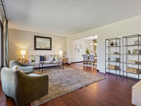2nd image of 221 Burncrest Ct