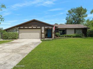 5396 Fern Dr, Weeki Wachee, FL 34607