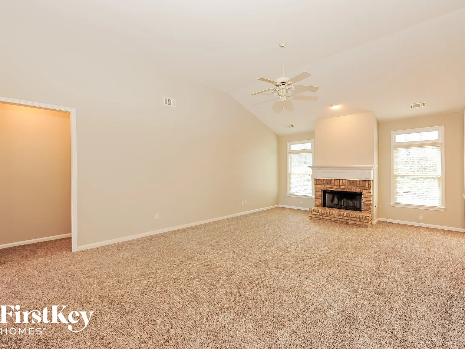 4 bed, 3.0 bath, 2405 sqft, $2,865 — Photo 3
