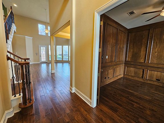 4th image of 3513 Silverwood Ct