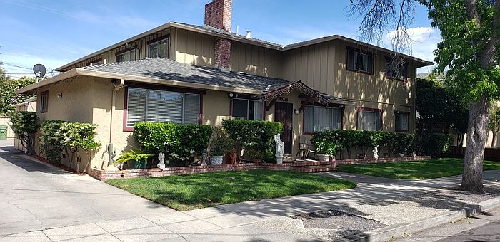 1st image of 34 Lavonne Dr