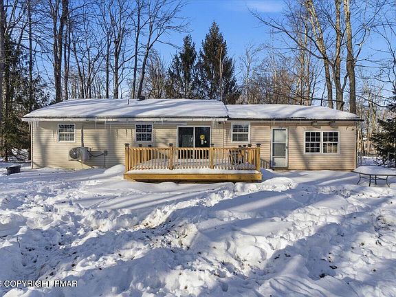 4th image of 3279 Beech Ridge Dr