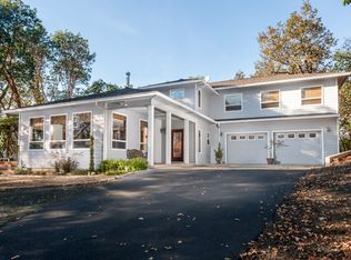 693 Arcadia Dr, Roseburg, OR 97471