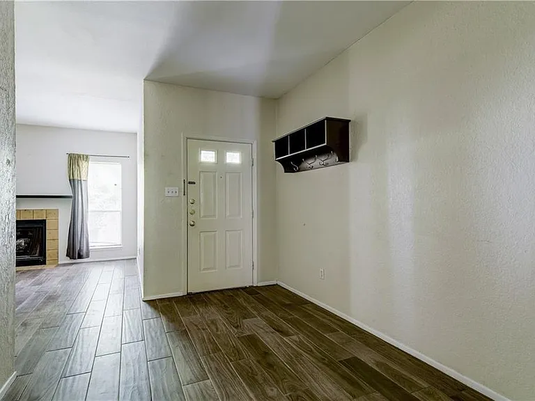 4406 Avenue A #3 — Photo 8
