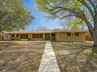 5602 Crosswind Dr, Windcrest, TX 78239
