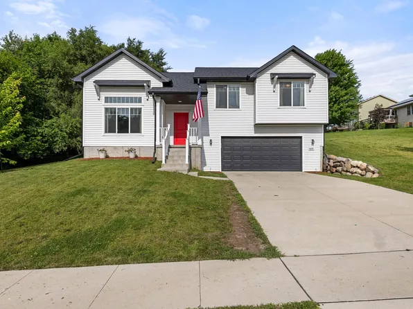635 N N St, Indianola, IA 50125