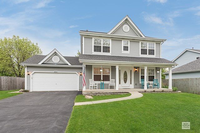 WELCOME HOME TO 404 MATENA DRIVE IN DESIRED VICTORIA MEADOWS OF OSWEGO! ENJOY ROOM TO ROAM WITH TRAI