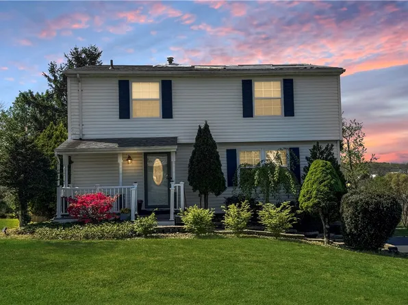 303 Scottsdale Dr, Coraopolis, PA 15108