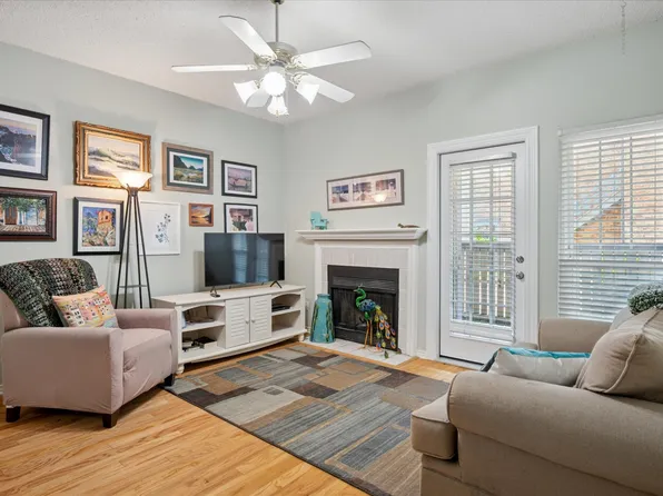 1601 Marsh Ln APT 208, Carrollton, TX 75006