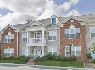 949 Glenwood Station Ln UNIT 106, Charlottesville, VA 22901