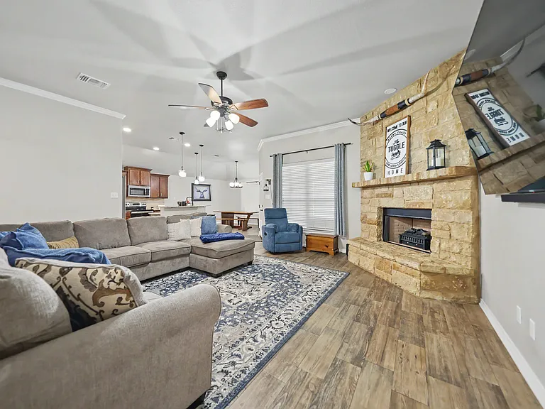 8413 Split Trail Cv — Photo 10