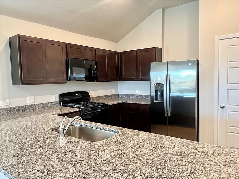 144 Edward R Gaytan St — Photo 18