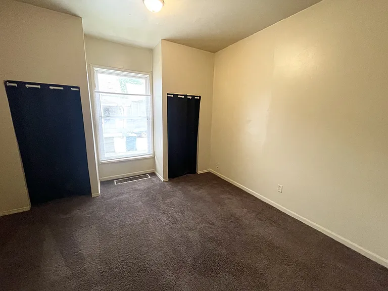29 Iowa St — Photo 4
