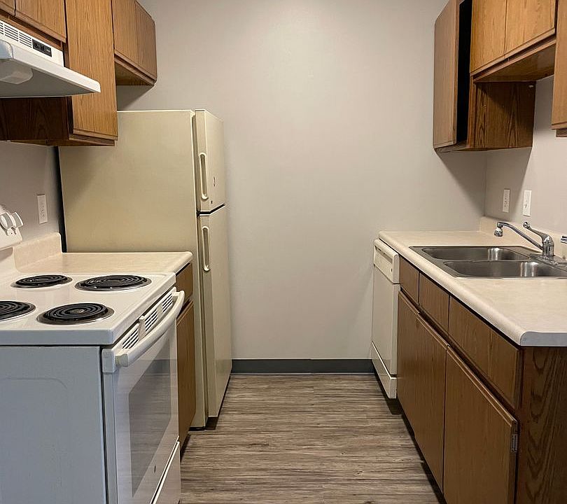 01563 Donna 465531 465531 Donna St NW Sparta, MI Zillow