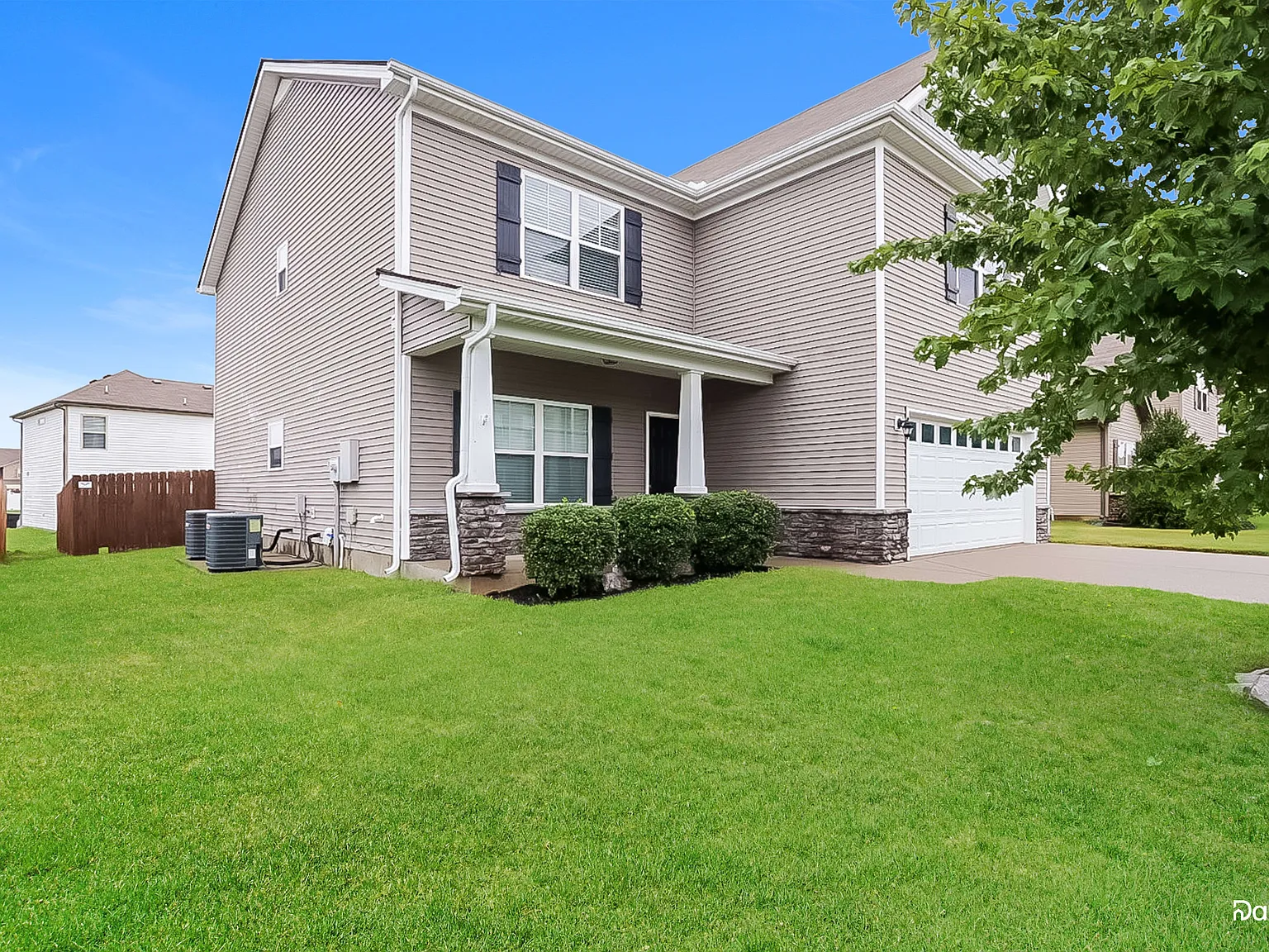 4 bed, 2.5 bath, 2581 sqft, $2,535 — Photo 3