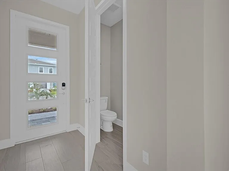 7838 Spectrum Dr — Photo 5