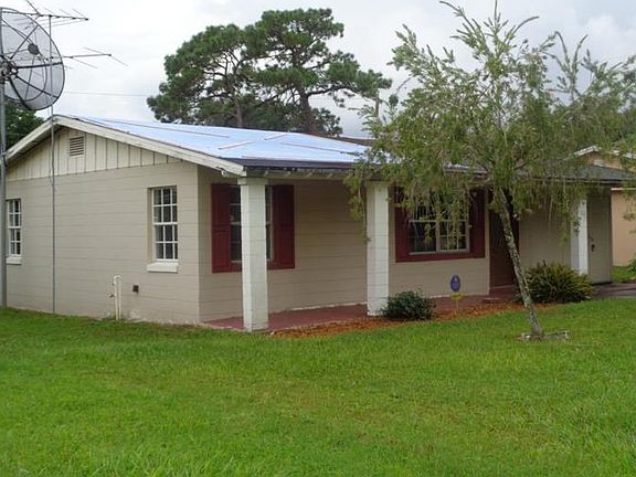 3rd image of 180 Pine Tree Dr