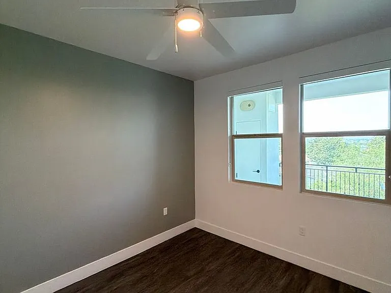 Cierra Apartments — Photo 9