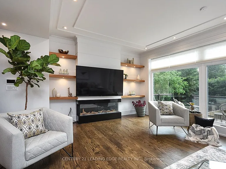 119 Stibbard Ave — Photo 15