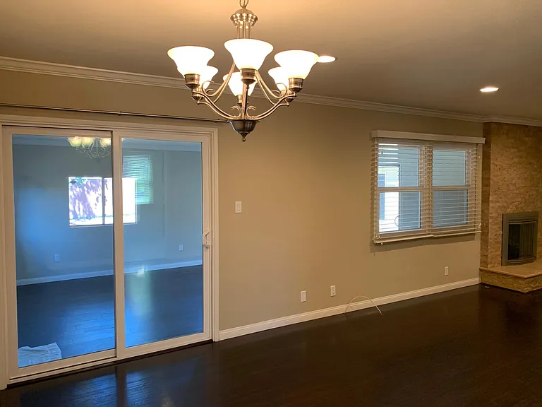 9030 Swinton Ave — Photo 10