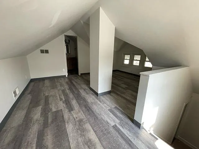 3415 Lincoln Ave — Photo 4