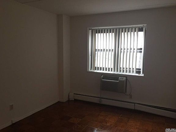 5th image of 100 Clinton Ave APT 1T