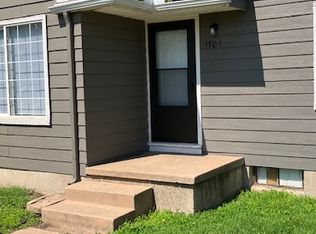 1733 S Roosevelt St, Wichita, KS 67218